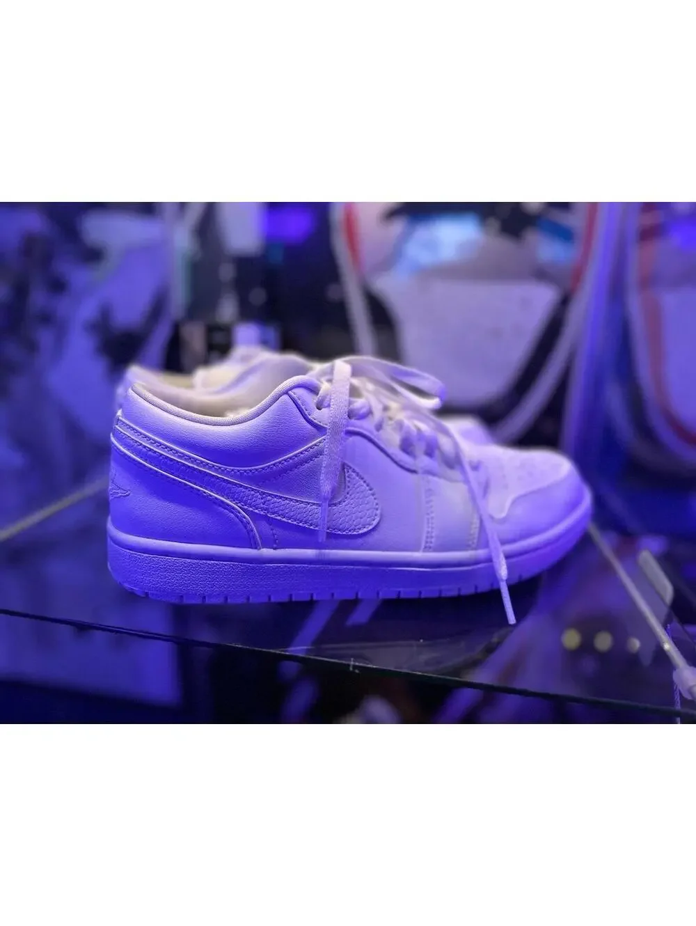 Nike Air Jordan 1 Low WHITE SIZE: WOMENS 9.5